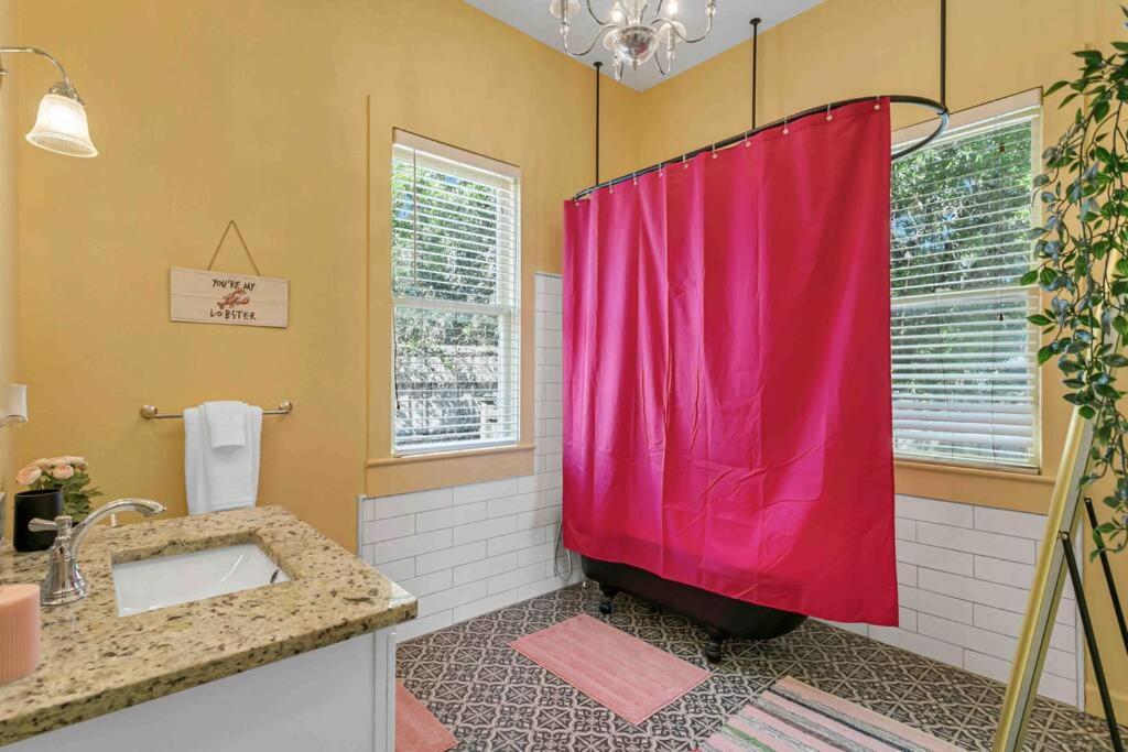 Friends Airbnb Themed 2Bed 2Bath Walkable To All Of Ybor Tampa Esterno foto