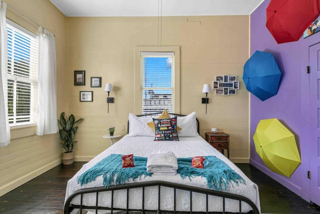 Friends Airbnb Themed 2Bed 2Bath Walkable To All Of Ybor Tampa Esterno foto